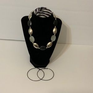((NEW )) Necklace & earrings set